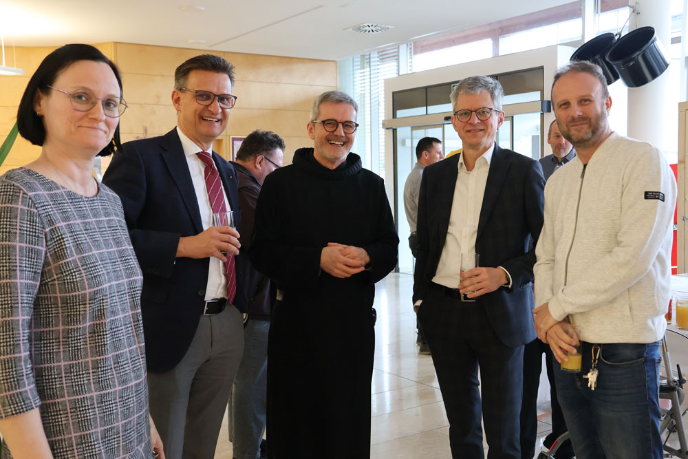 Zeit für Begegnung bei der Agape