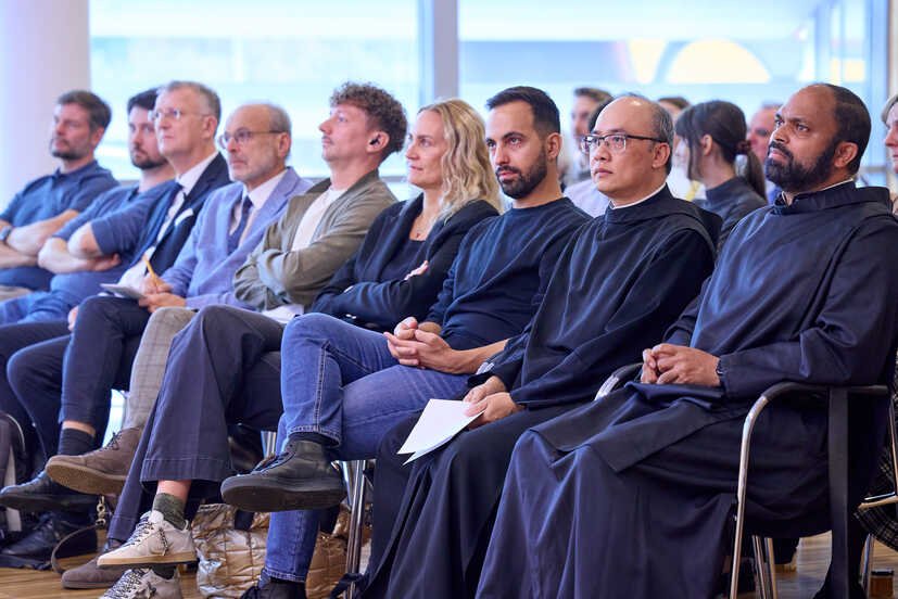 Zahlreiche Ehrengäste nahmen am Festakt am 4. Oktober teil.